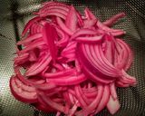 Foto del paso 8 de la receta: ENCURTIDO DE Cebolla Roja...!😋