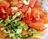 A picture of step 3 of Dahi Phulki Papri Chaat.