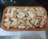 Foto langkah ke 1 dari resep Tumis Jamur Merang.