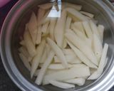 A picture of step 2 of Crispy French fries.