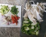 Foto langkah ke 1 dari resep Tumis kuah sayur gabus dan jamur.