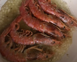 Foto del paso 9 de la receta: Paella de marisco en sartén, con caldo dashi, (Japón), paso a paso
