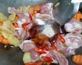 รูปขั้นตอนการทำที่ 2 ของ ไก่คั่วขิง
