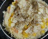 Foto langkah ke 6 dari resep Sweet Corn Salmon Melt Pizza (Gluten Free).