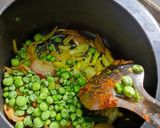 A picture of step 2 of Matar rice.