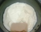 A picture of step 4 of Super fluffy souffle omelette.