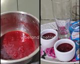 Foto langkah ke 4 dari resep Korean Strawberry Milk.