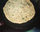 A picture of step 5 of Methi paratha.