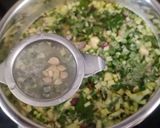 A picture of step 4 of Vegetable Daliya khichdi.