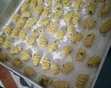 Foto langkah ke 2 dari resep Kue Garpu Gurih & Renyah.