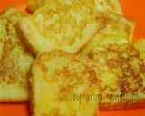 Foto langkah ke 3 dari resep Roti tawar telur.