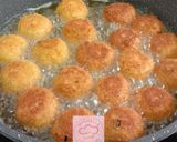 Foto langkah ke 4 dari resep Perkedel Kelapa.