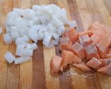 Foto del paso 1 de la receta: Arroz con pota y salmón