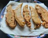 A picture of step 5 of Jatra til Mirchi bhaji n batata bhaji.