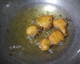 A picture of step 4 of Sponge Gourd Pakoda.
