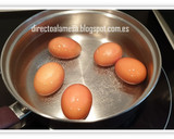 Foto del paso 1 de la receta: Huevos rellenos de carne