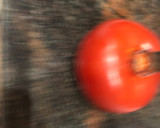 Foto del paso 2 de la receta: Rape a la plancha con guarnición de tomate y cebolla