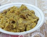 A picture of step 4 of Cabbage Gosht.
