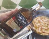 Foto del paso 4 de la receta Langostinos de la Rápita encebollados y roneados