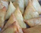 Foto langkah ke 9 dari resep Samosa isi sayur kulit lumpia.