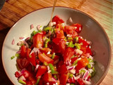 Espárragos blancos con pico de gallo y aguacate
