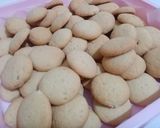 Pas rețetă Fursecuri 🍑 Piersici 🍑 umplute cu nuca și gem de piersici 1 fotografie