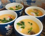 Foto del paso 2 de la receta: Japanese Crema de Huevos (*Chawanmushi*) Cocido al Vapor en Tazas !