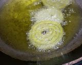 A picture of step 2 of Spinach Chakli with Fenugreek tea.