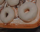 Foto langkah ke 5 dari resep Donat empuk minimalis.