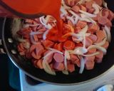 Foto del paso 3 de la receta: Salchichas al achiote