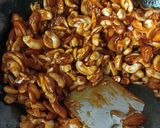 નટસ ચીકી(Nuts Chikki Recipe In Gujarati) રેસીપી સ્ટેપ3ફોટો