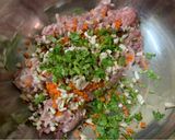 รูปขั้นตอนการทำที่ 1 ของ ซาลาเปาไส้หมูสับ (นวดมือ)