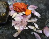 Foto langkah ke 2 dari resep Nila Merah Asam Pedas.