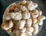 A picture of step 2 of Butter Pepper Makhana.