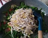 Foto langkah ke 6 dari resep Kangkung Tauge Tumis Terasi.