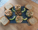 Foto del paso 5 de la receta: Tartar de atún🐟, gambas🦐 y aguacate🥑