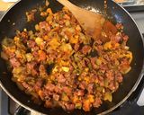 Une image de l'étape 11 de Tomates noires farcies à l élan,oignon et carotte,couronne de poireaux.