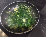 Foto del paso 2 de la receta: Hojaldre de espinacas y queso