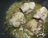 Foto del paso 5 de la receta: Filetes de pollo rellenos de queso y bacon en salsa de champiñón