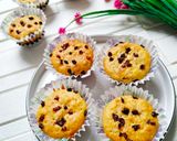 Foto langkah ke 7 dari resep Muffin Pisang Topping Cranberry.