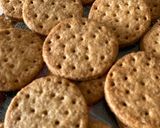 A picture of step 6 of Digestive biscuits.