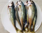 Foto langkah ke 1 dari resep Ikan kembung bumbu sarden.