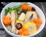 Hình bước làm 3 của món Canh gà hầm nấm đông cô 🍄🍄