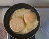 Foto langkah ke 4 dari resep Avocado & Egg Burger (must try!).