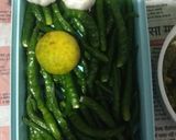 A picture of step 1 of लहसुन हरी मिर्च की चटनी.