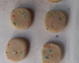 Foto del paso 4 de la receta: Galletitas de limón con harina de arroz, sin manteca💫