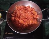A picture of step 1 of Gajer ka halwa.