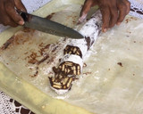 பிட்டர் சாக்லேட் சலாமி ரெசிபி ஸ்டேப் 7 புகைப்படம்
