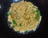 Foto langkah ke 6 dari resep Martabak Mie.