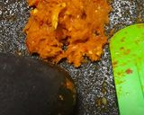 Foto langkah ke 2 dari resep Tumis kerang bumbu kuning cabe hijau.